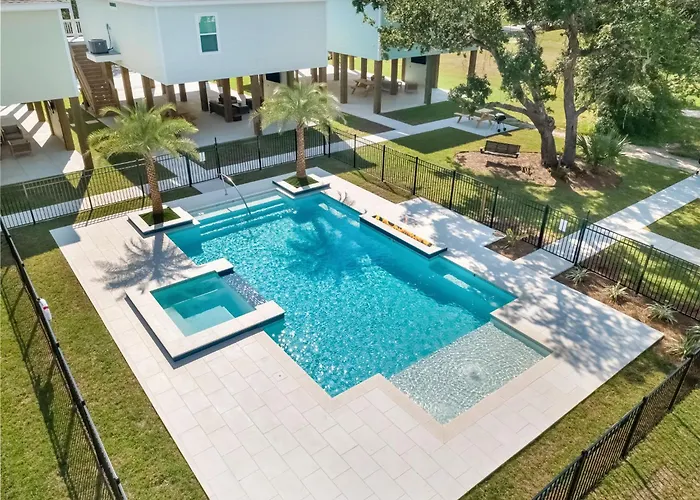 Waveland Beach Cottages