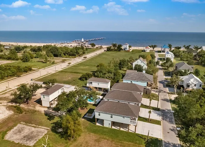 Waveland Beach Cottages