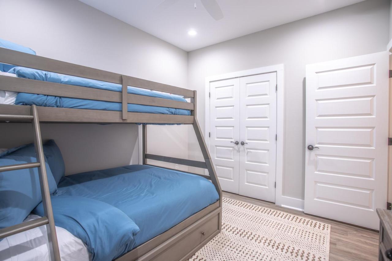 Waveland Beach Cottages Holiday home *