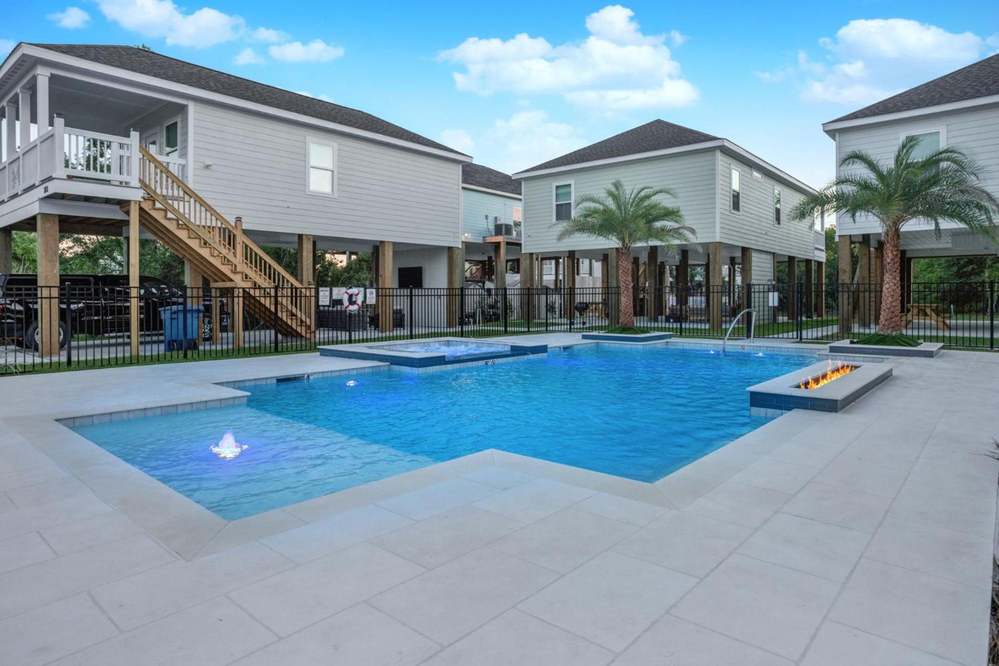 Waveland Beach Cottages