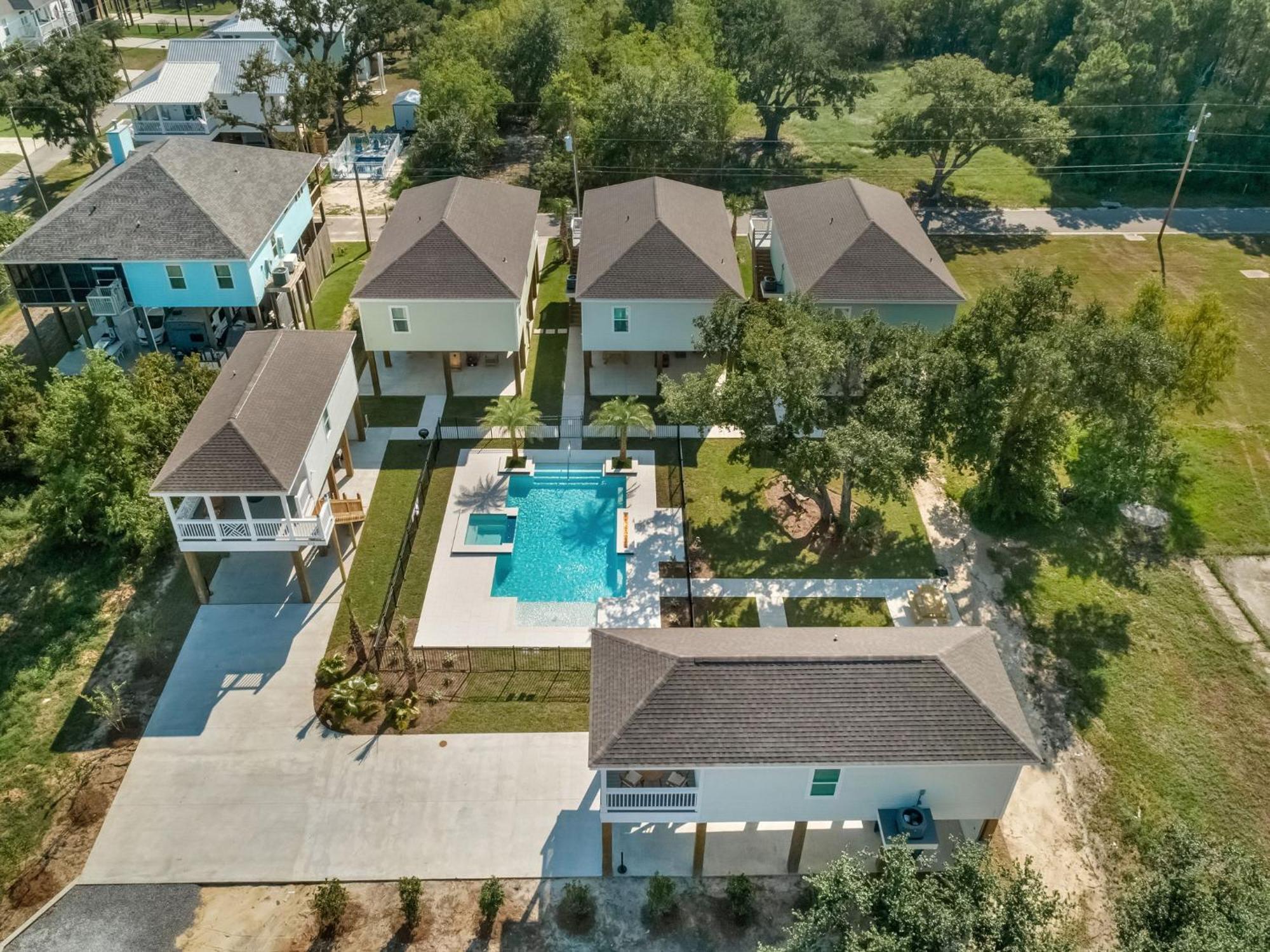 Waveland Beach Cottages